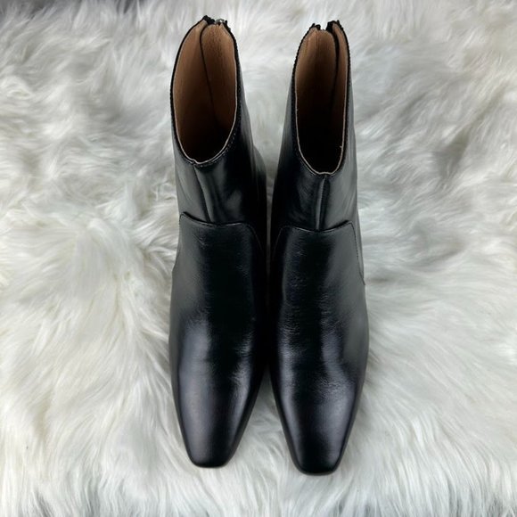 Madewell The Dimes Kitten-Heel Boot in True Black - Picture 6 of 10